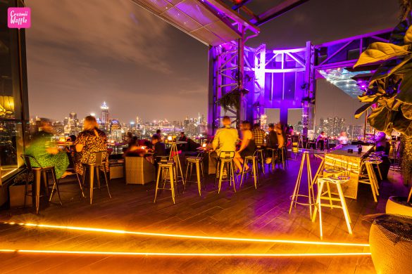 hiso rooftop bar