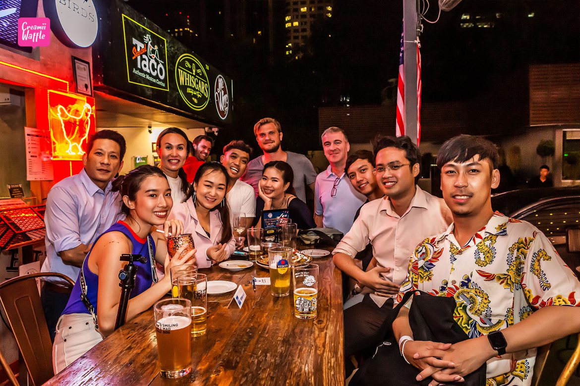 BIRDS Rotisserie, chicken grilled at CRAFT, Sukhumvit Soi 23, เบียร์คราฟท์