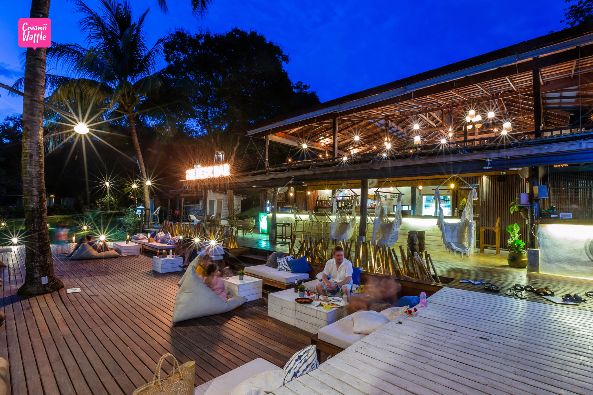 เกาะกูด รีสอร์ท The Deck bar