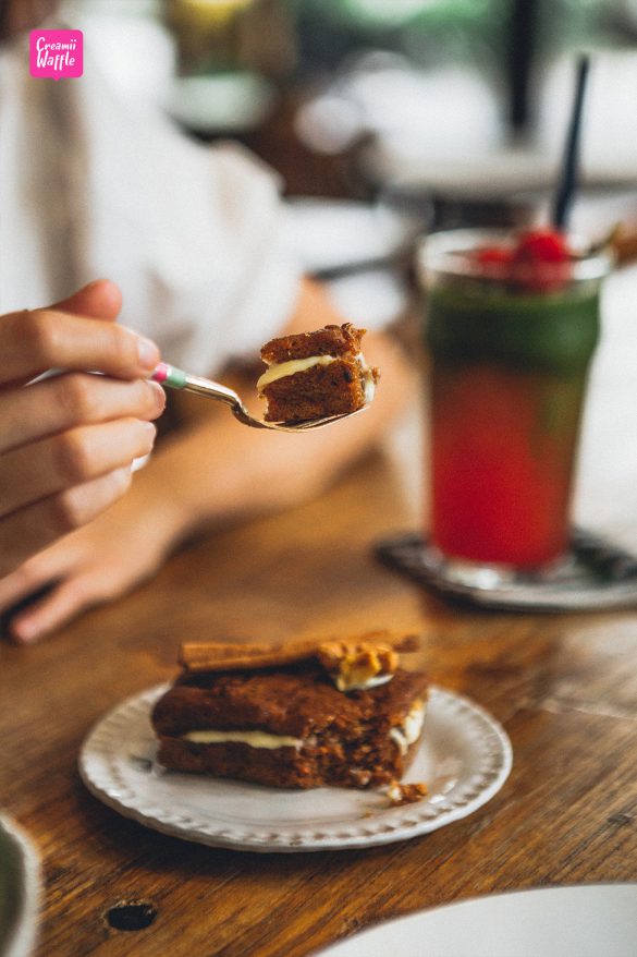 Walnut&Carrot Cake