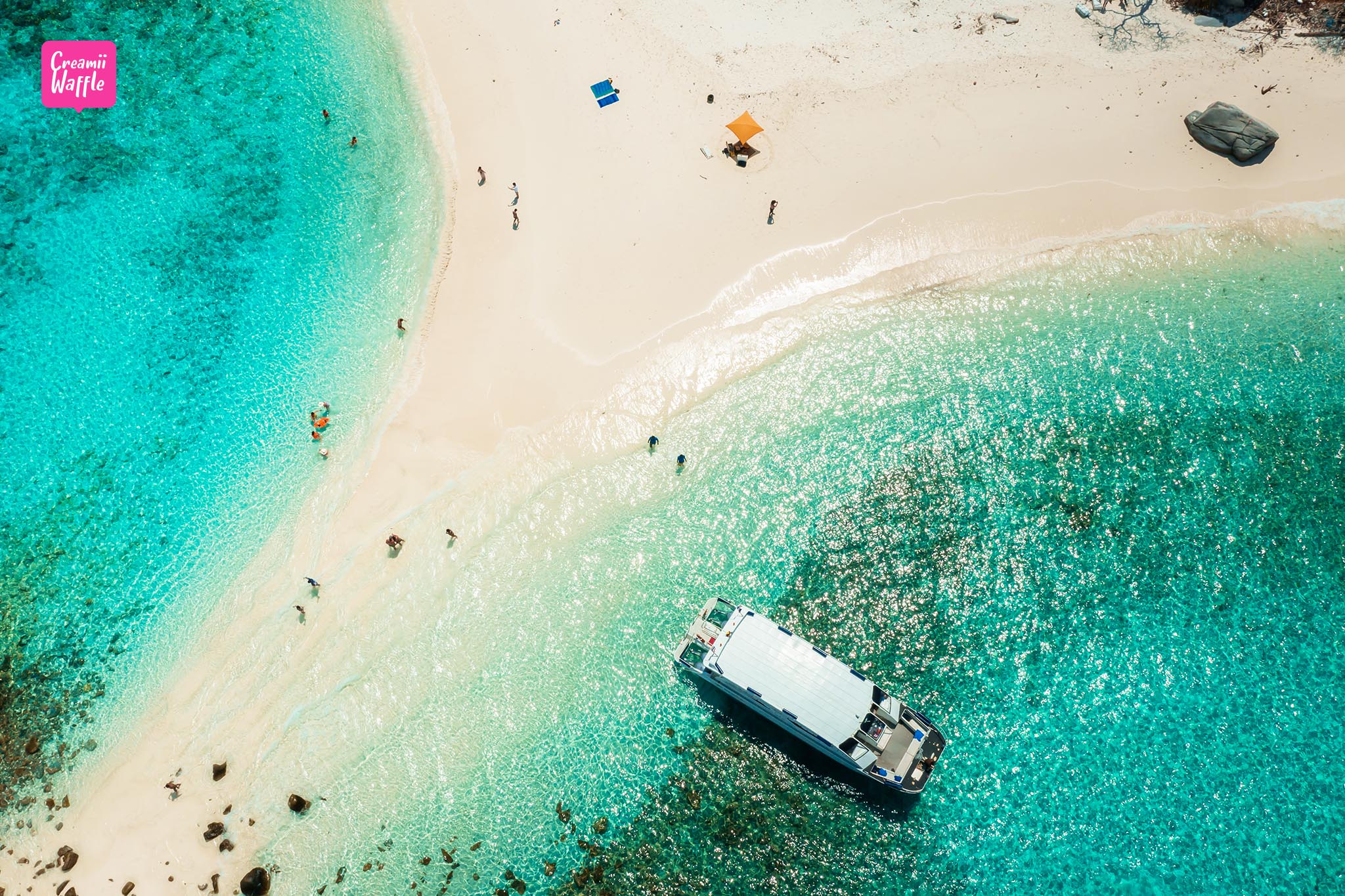 หาดโจรสลัด (Pirates Beach) Andaman Sea