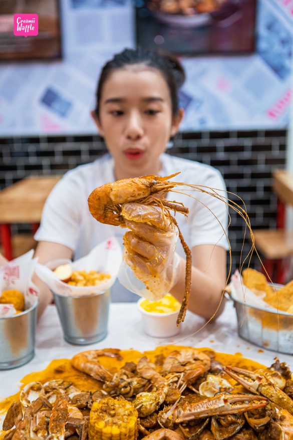 KOONGTUNG กุ้งถัง The Market Creamii Waffle